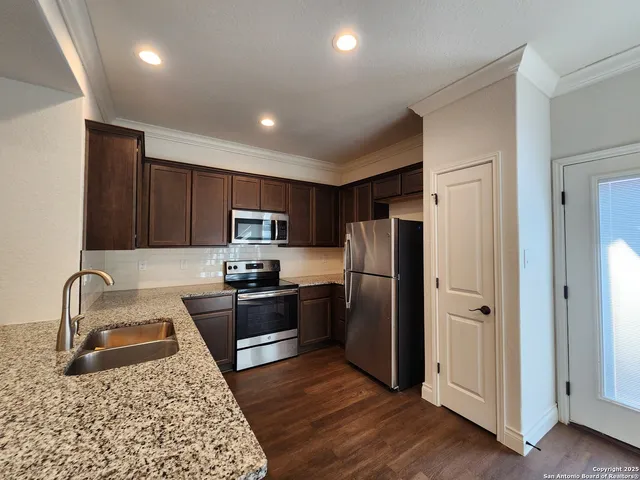 $1,495 | 348 Untermaier Street, New Braunfels, TX 78130