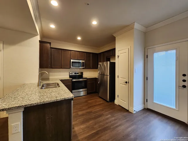 $1,495 | 348 Untermaier Street, New Braunfels, TX 78130