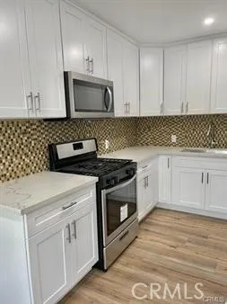 $1,799 | 5721 Tilden Avenue, Unit A, Sherman Oaks, CA 91401