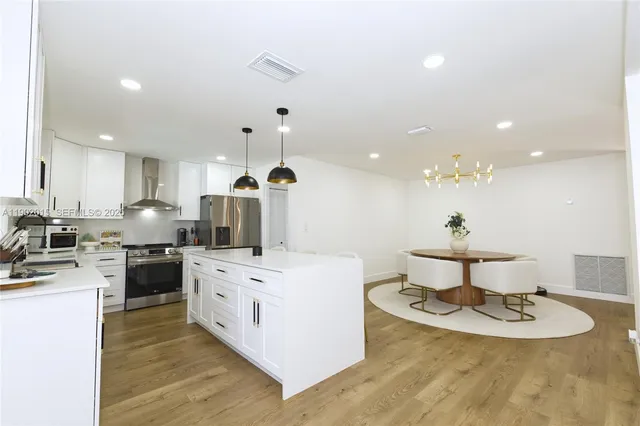 $820,000 | 10395 Northwest 42nd Drive, Coral Springs, FL 33065