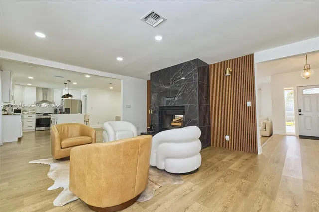 $820,000 | 10395 Northwest 42nd Drive, Coral Springs, FL 33065