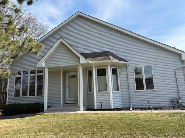 $359,000 | 2640 Pine Ridge Drive, Anoka, MN 55303