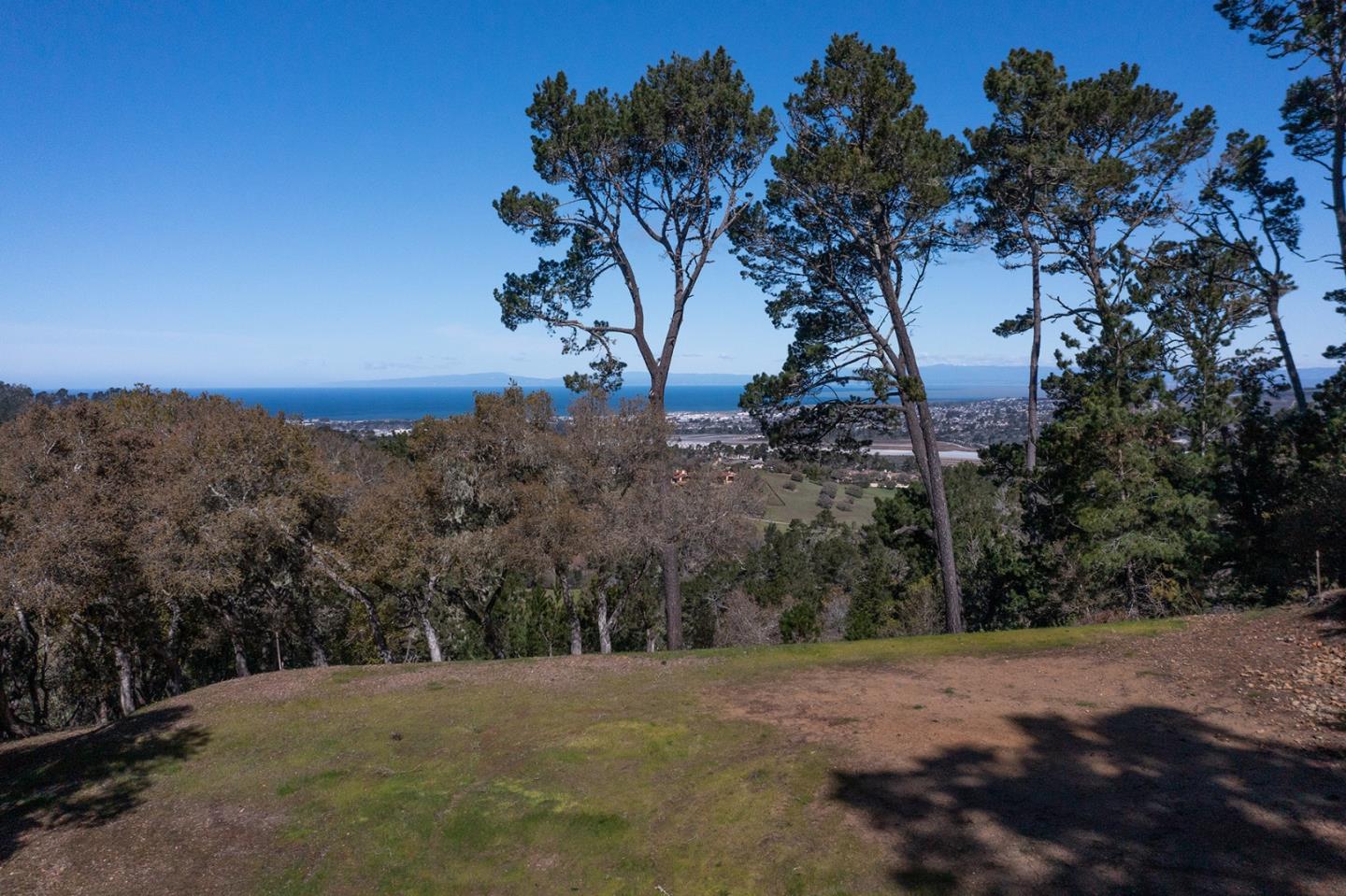 7855 Monterra Oaks Road Monterey, CA 93940 - Photo 6 of 7