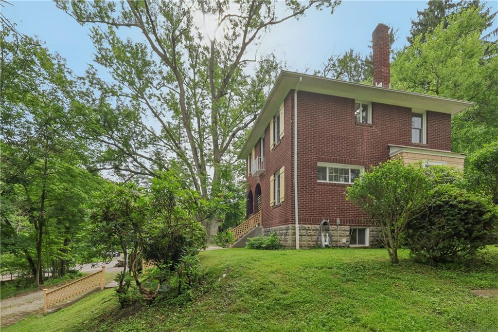 1571 Baldwick Road Pittsburgh, PA 15205 - Photo 3 of 47 Gallery Image 3