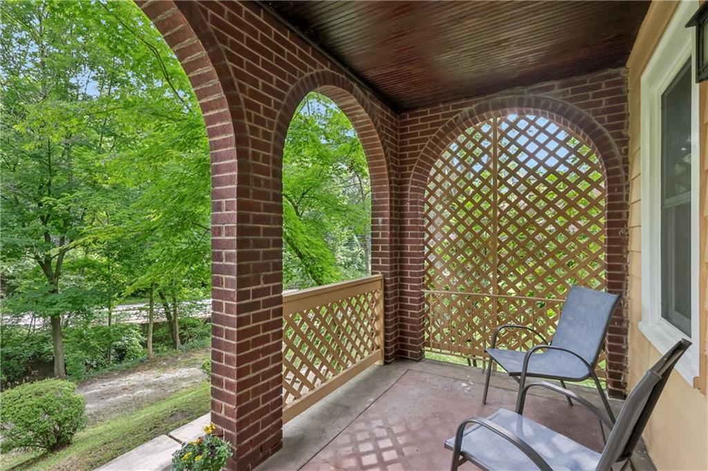 1571 Baldwick Road Pittsburgh, PA 15205 - Photo 4 of 47 Gallery Image 4