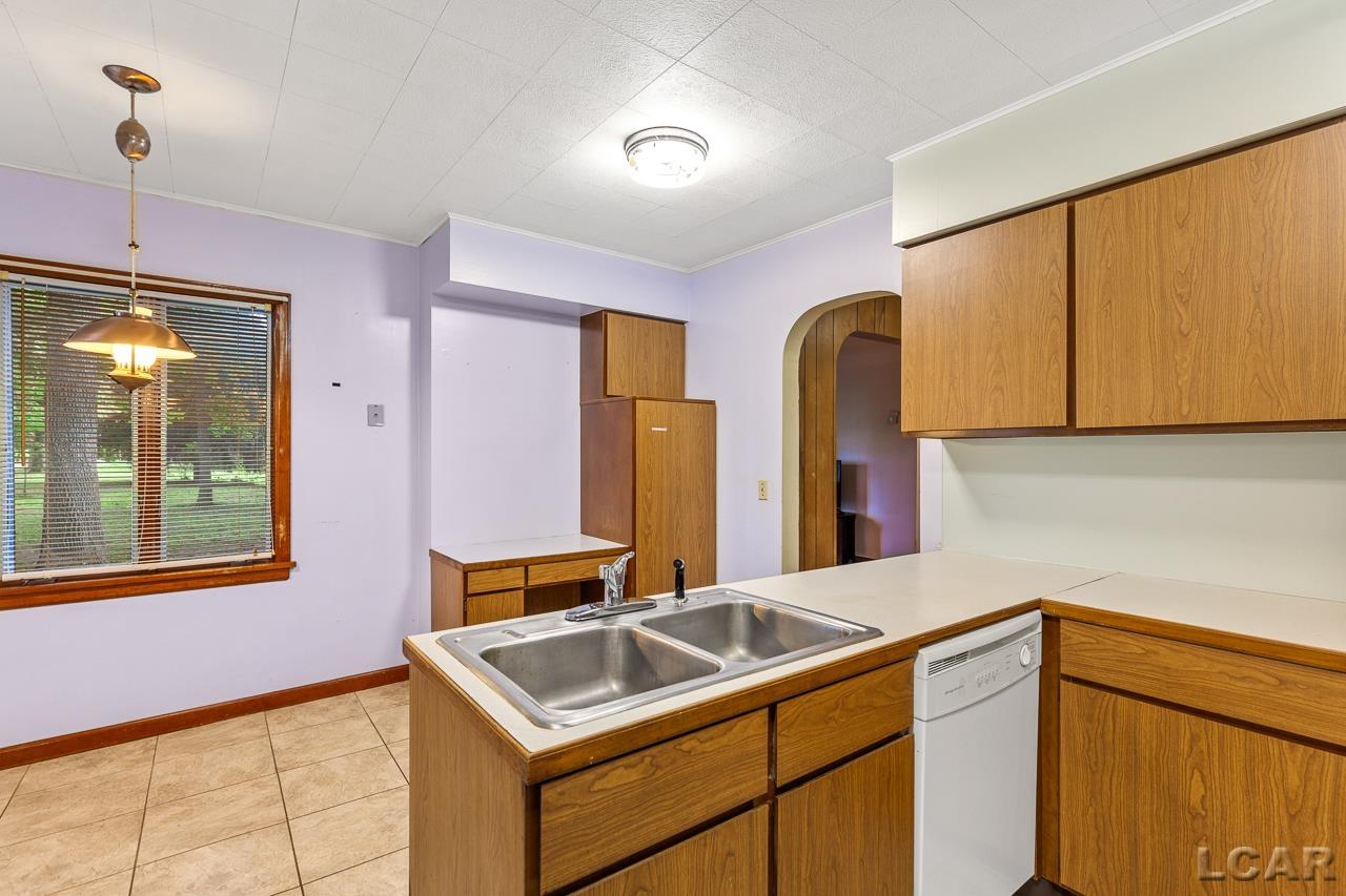 1250 Gady Road Adrian, MI 49221 - Photo 13 of 38 50149066-68ac8d4e-4b9e-494d-ac8c-ca06b11dc98f.JPG