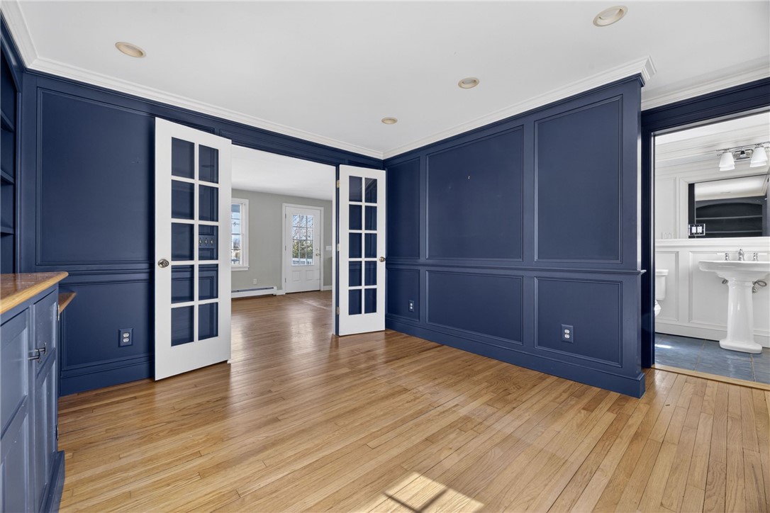 8 Pasadena Avenue Westerly, RI 02891 - Photo 14 of 46