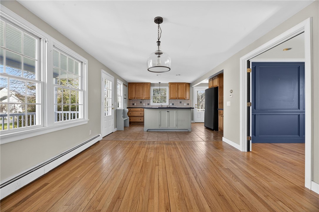 8 Pasadena Avenue Westerly, RI 02891 - Photo 15 of 46