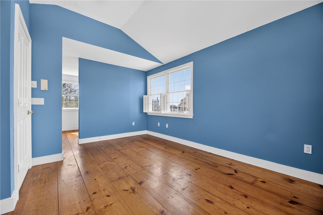 8 Pasadena Avenue Westerly, RI 02891 - Photo 22 of 46