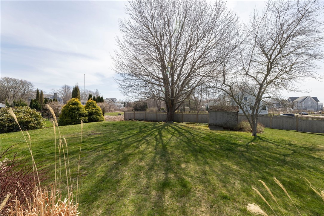 8 Pasadena Avenue Westerly, RI 02891 - Photo 40 of 46