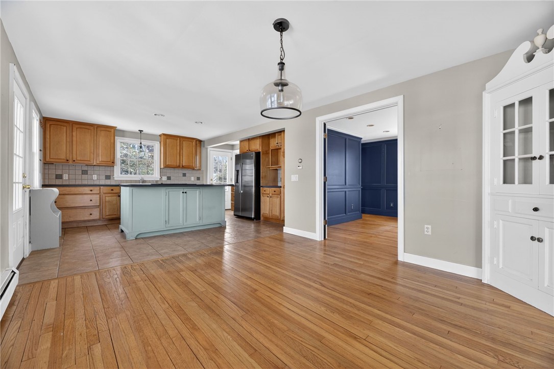 8 Pasadena Avenue Westerly, RI 02891 - Photo 6 of 46