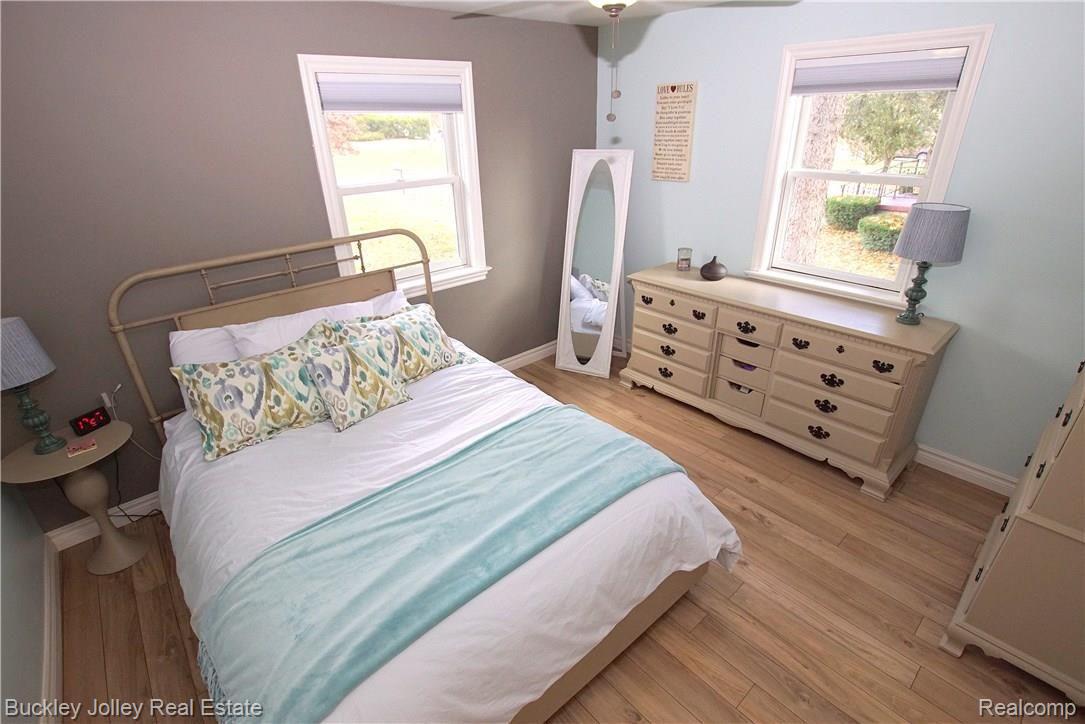 654 Detroit Street Howell, MI 48843 - Photo 8 of 19 Spacious Master.JPG