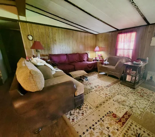 $395,000 | 15710 184th Street, O'Brien, FL 32071