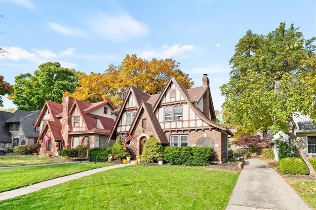 $522,500 | 1212 West 72 Street, Kansas City, MO 64114