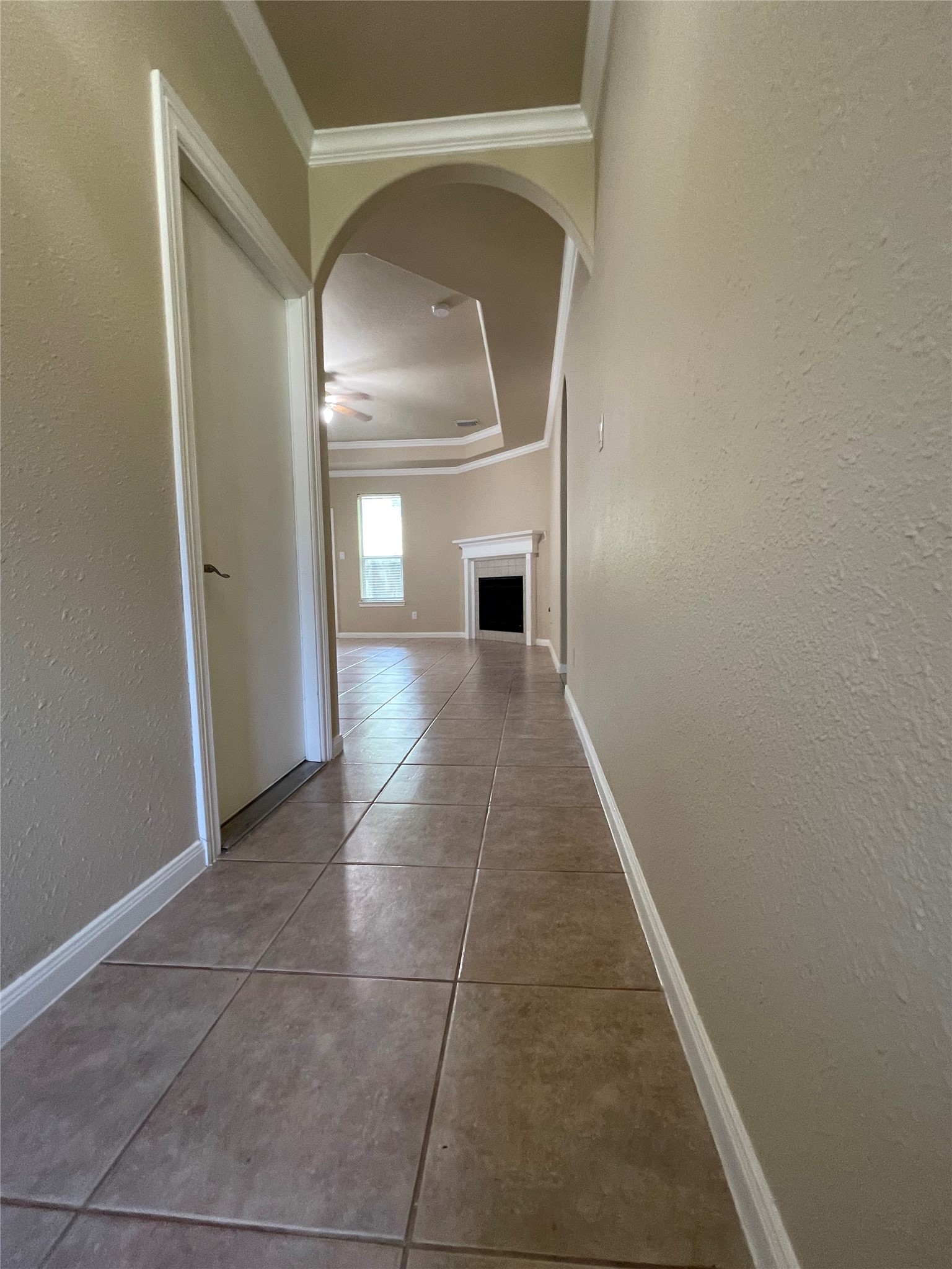 10607 Mills Way Houston, TX 77070 - Photo 2 of 17 a view of a hallway