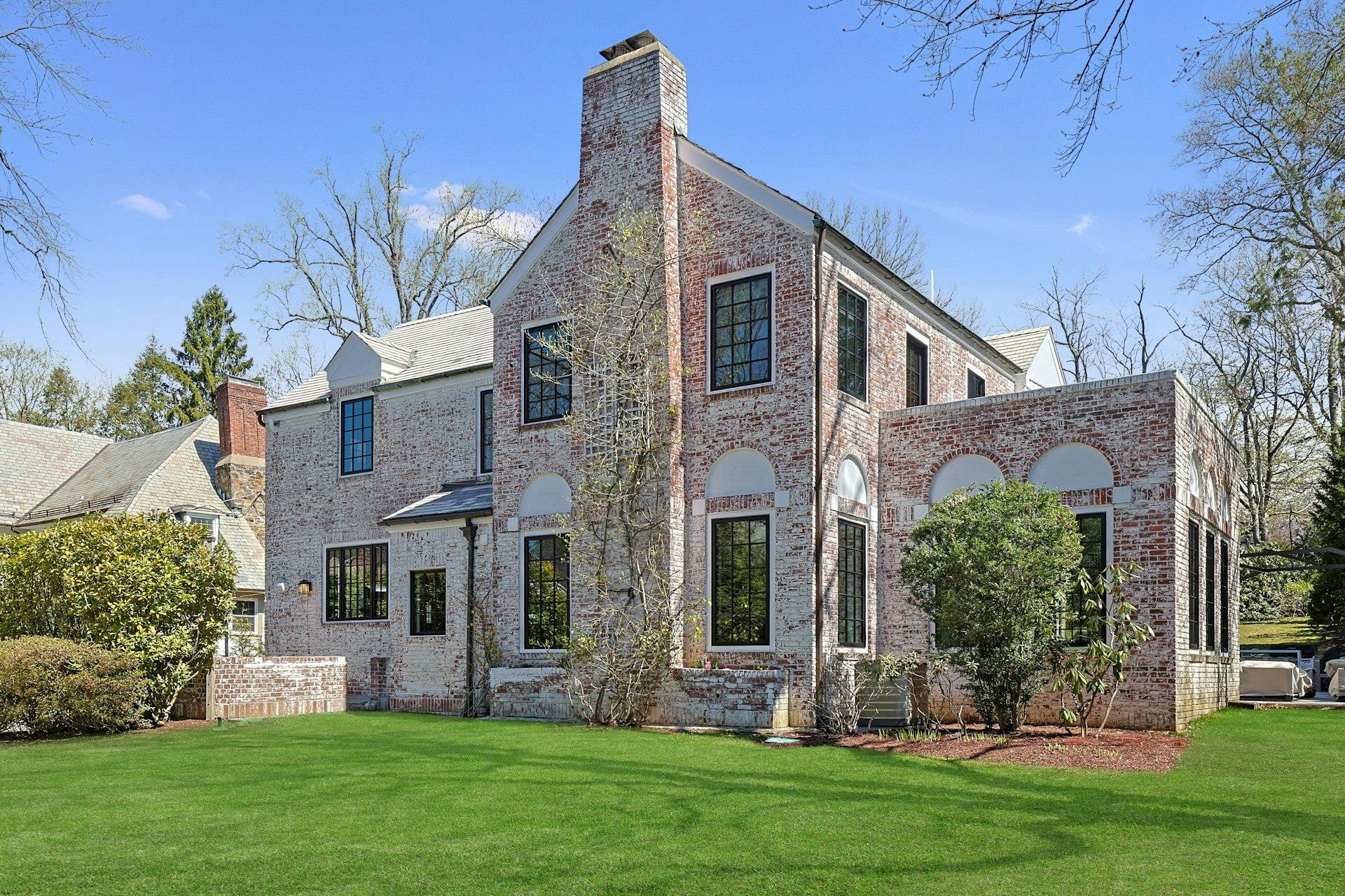 You will be transported to the English Countryside