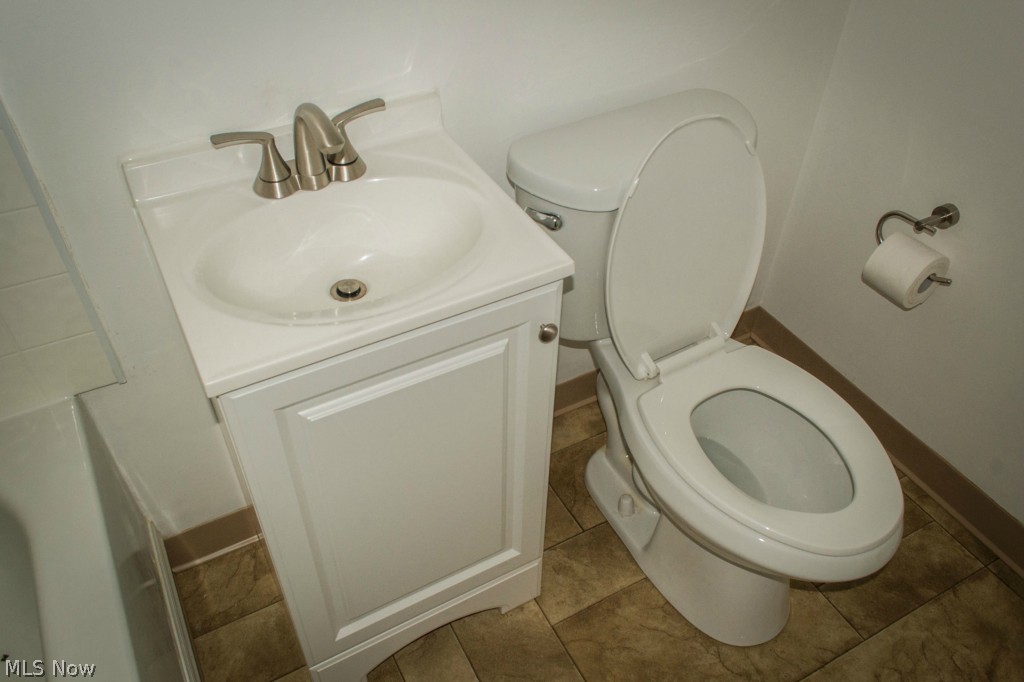3660 Dover Road Youngstown, OH 44511 - Photo 18 of 25 Gallery Image 18