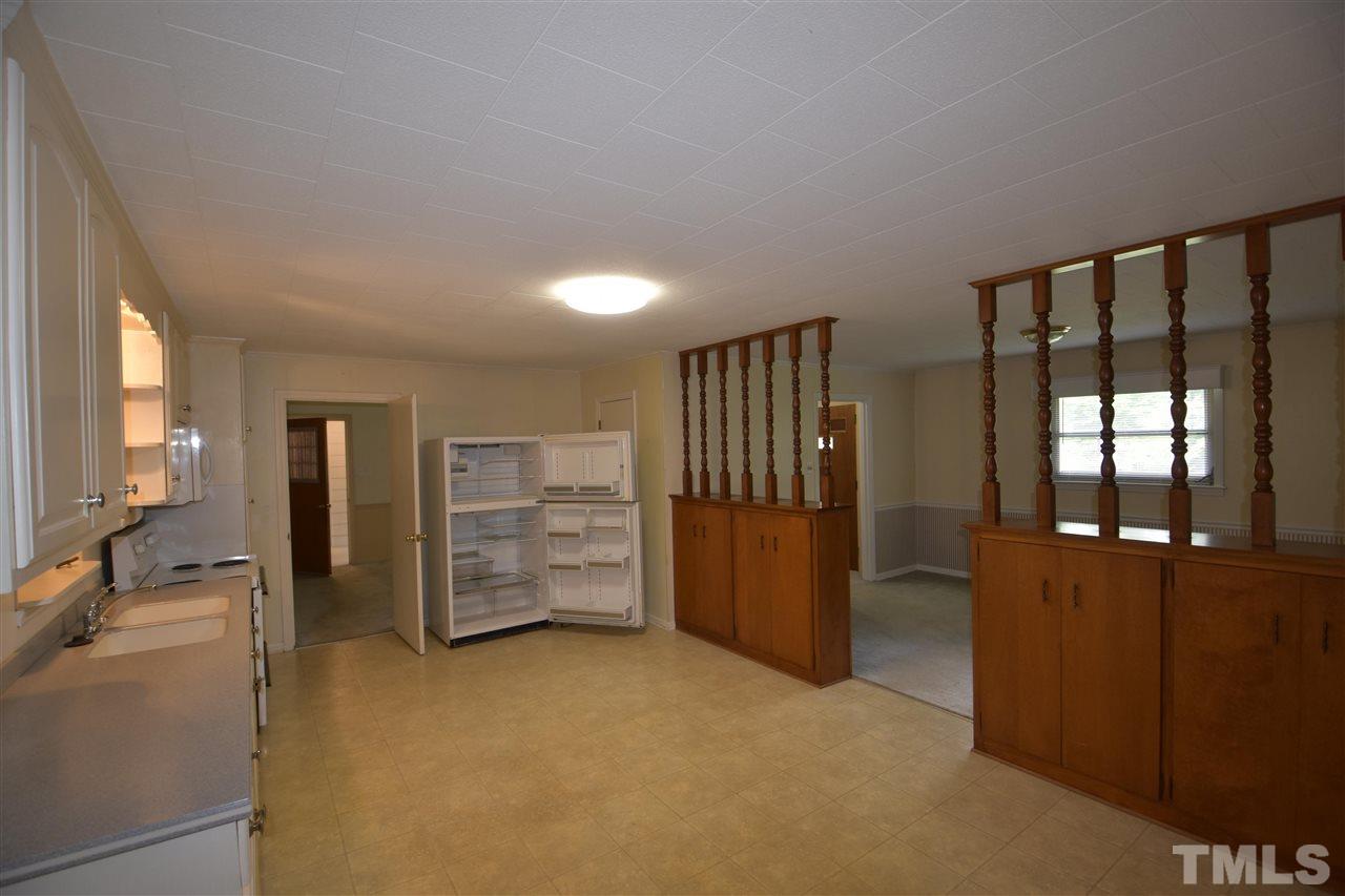 2817 Fairlawn Road Durham, NC 27705 - Photo 9 of 29 Gallery Image 9