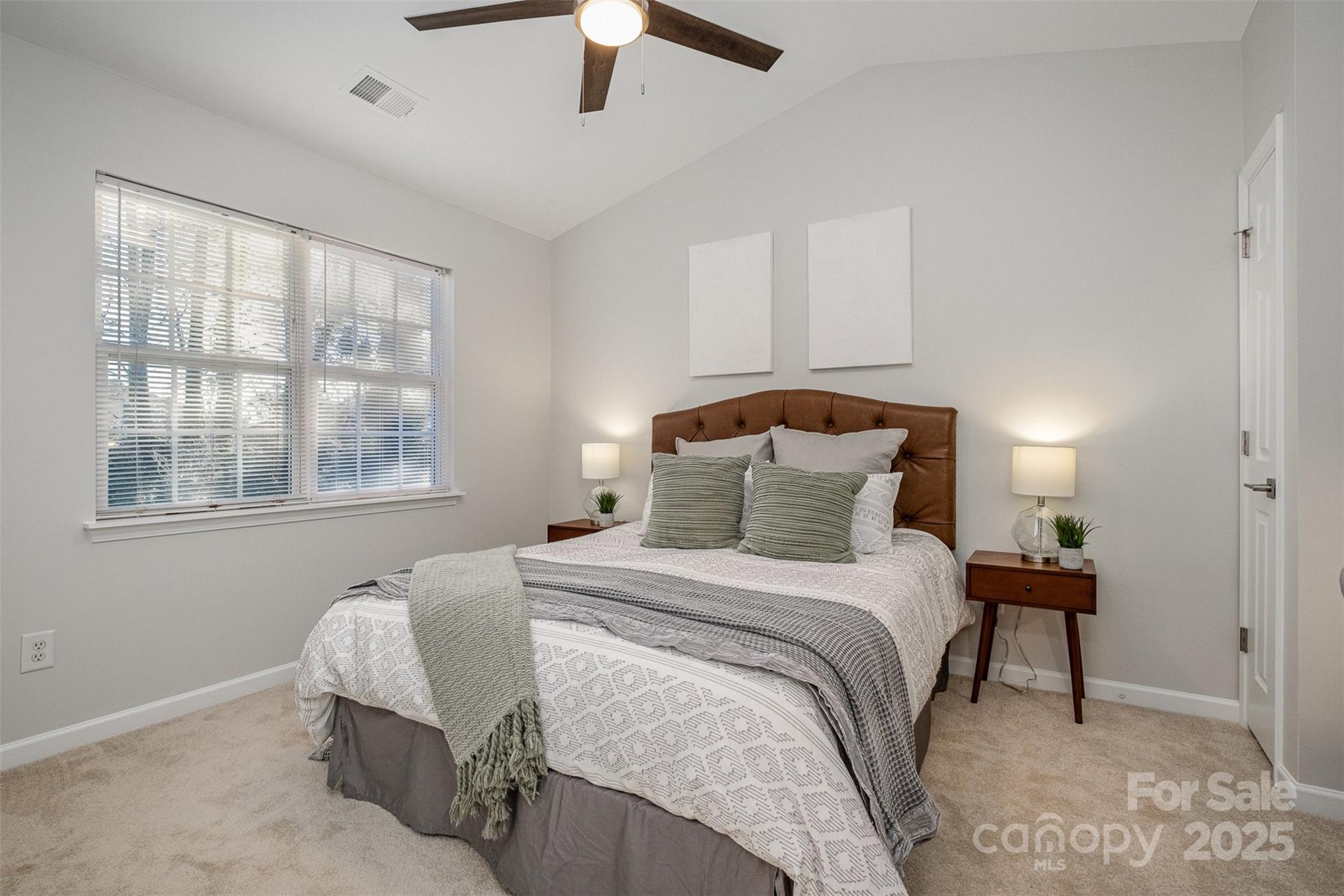 8146 Rudolph Road Charlotte, NC 28216 - Photo 25 of 41