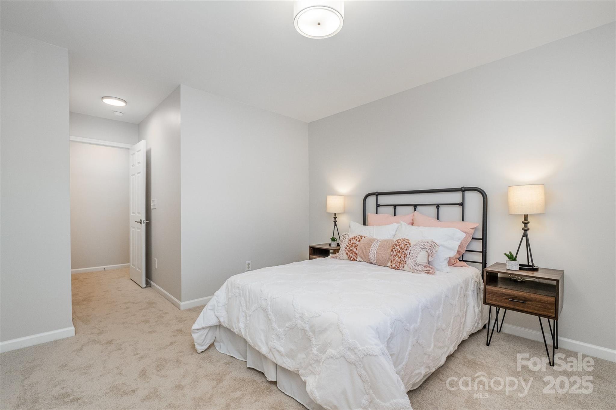 8146 Rudolph Road Charlotte, NC 28216 - Photo 31 of 41