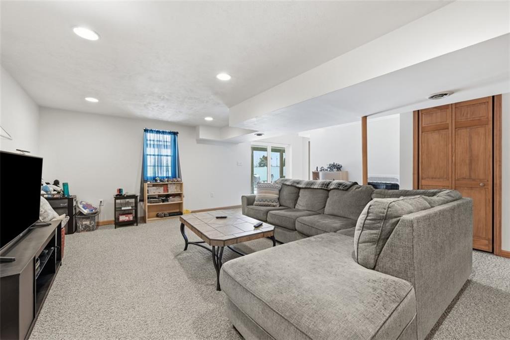 100 Walnut Drive McKees Rocks, PA 15136 - Photo 35 of 50 Gallery Image 35