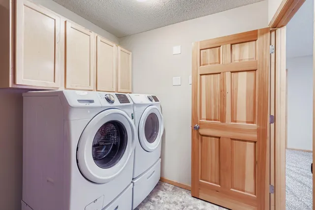 $299,900 | 16322 70th Avenue North, Maple Grove, MN 55311