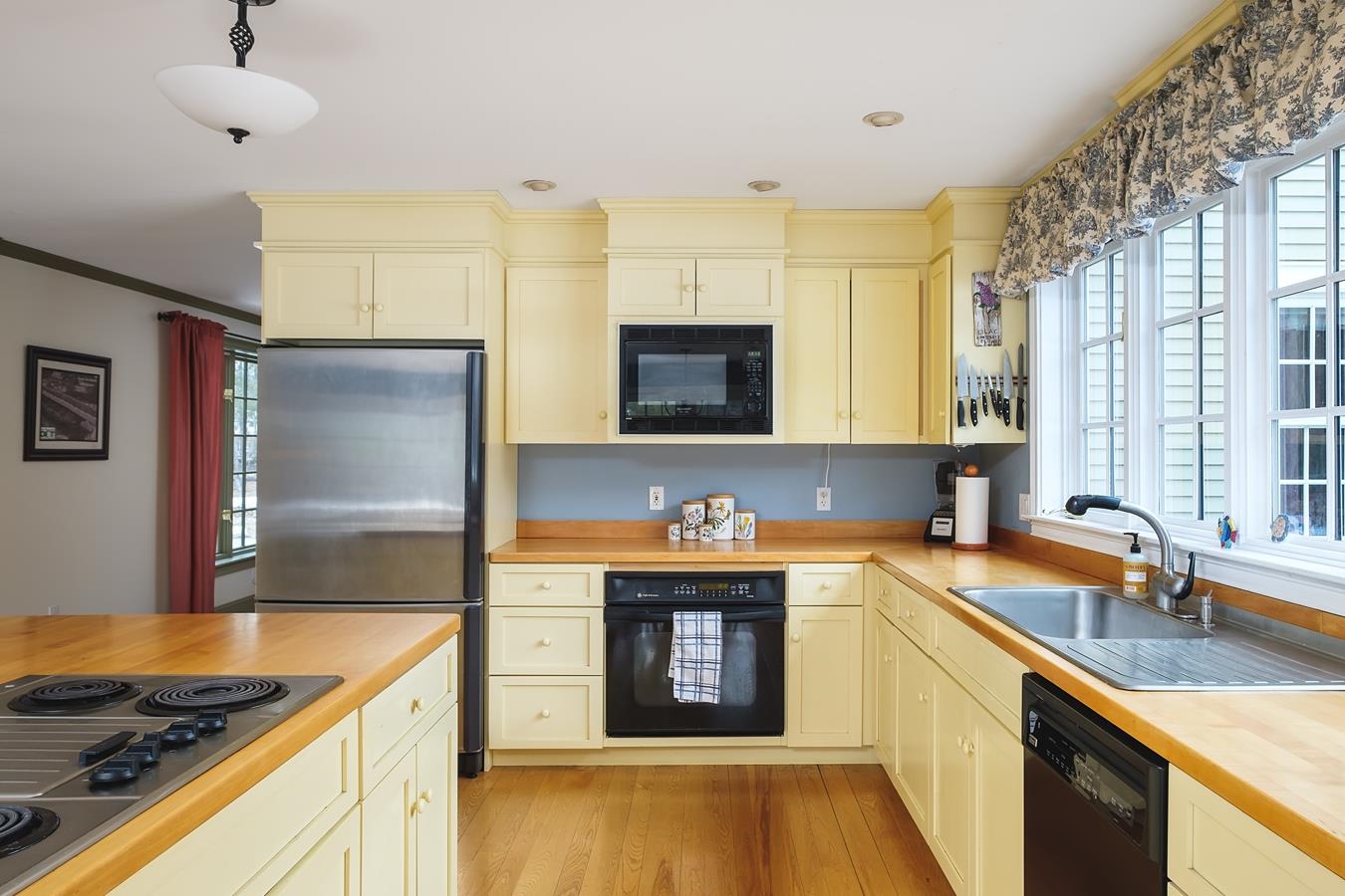 15 Good Way Epping, NH 03042 - Photo 14 of 40