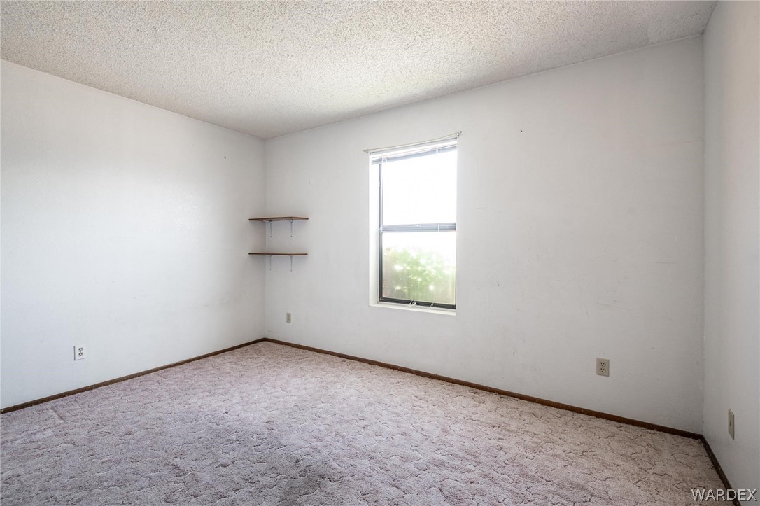 700 Ridgecrest Drive Kingman, AZ 86409 - Photo 12 of 34 Gallery Image 12