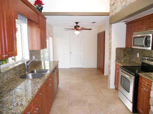 1111 North Pine Island Road Plantation, FL 33322 - Photo 6 of 25 Kitchen