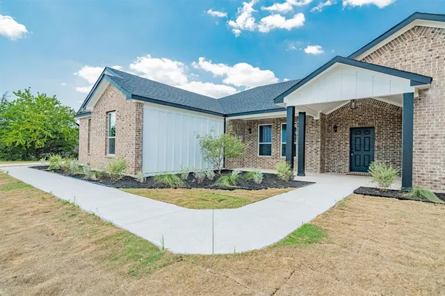 $488,000 | 646 County Road 4109, Greenville, TX 75401