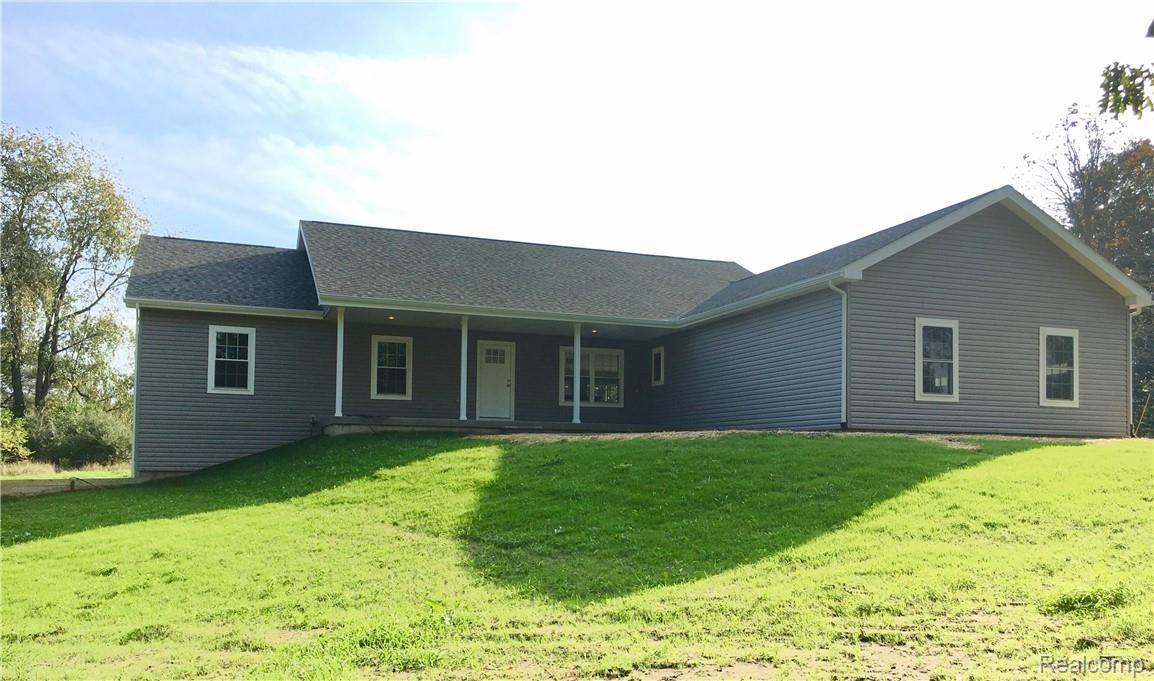 2735 Bowen Road Howell, MI 48843 - Photo 1 of 31 IMG_0228.jpg