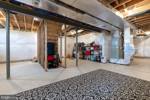 $560,000 | 6 Vinebury Lane, Coatesville, PA 19320