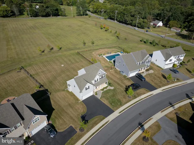 $560,000 | 6 Vinebury Lane, Coatesville, PA 19320