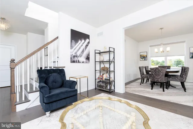 $560,000 | 6 Vinebury Lane, Coatesville, PA 19320