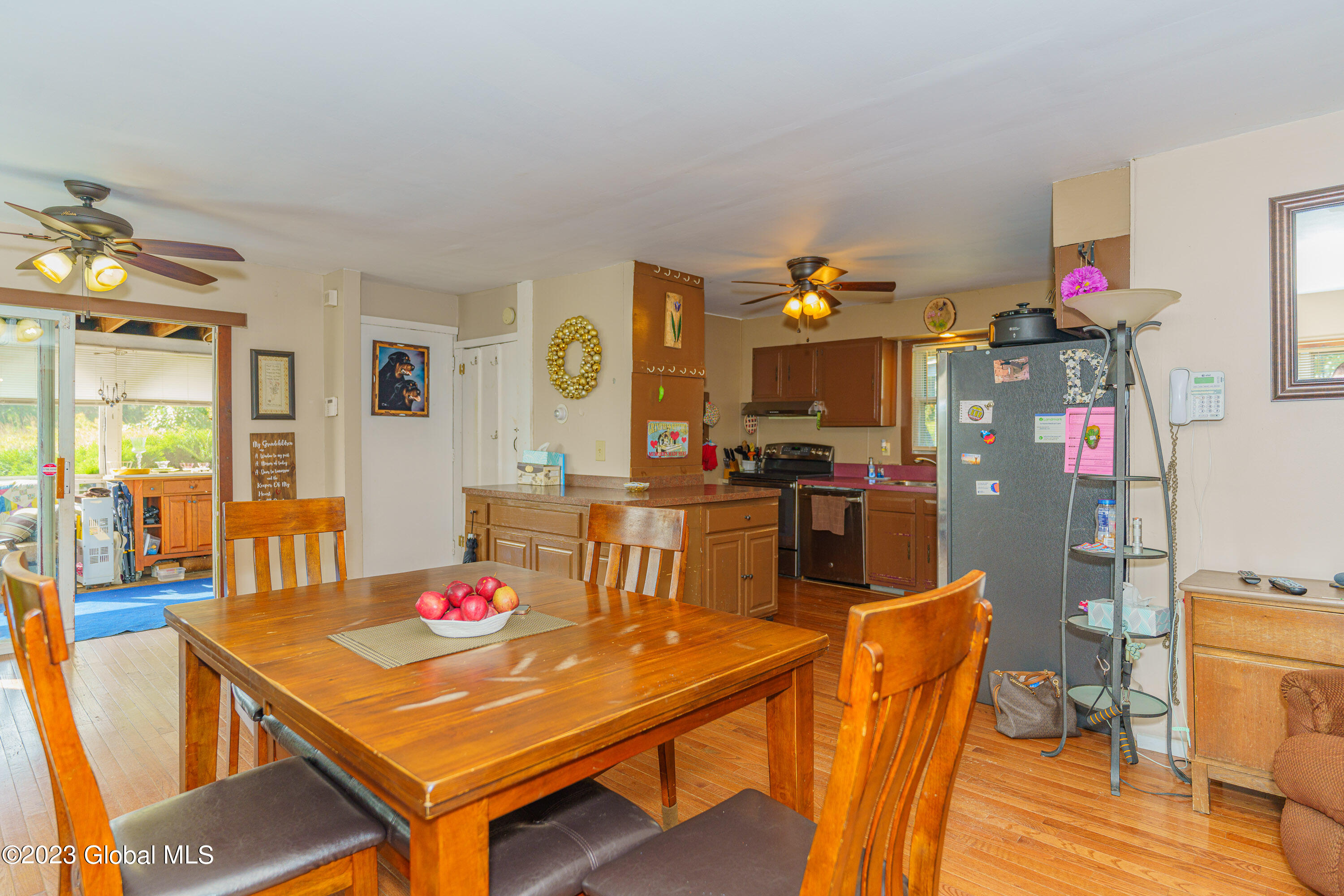 501 Ford Road Pittstown, NY 12121 - Photo 10 of 41 2 Diningroom 4