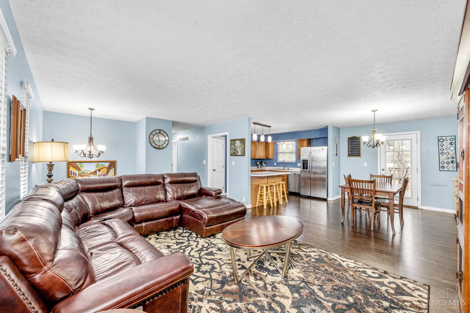 905 Shayler Road Cincinnati, OH 45245 - Photo 4 of 32 Gallery Image 4