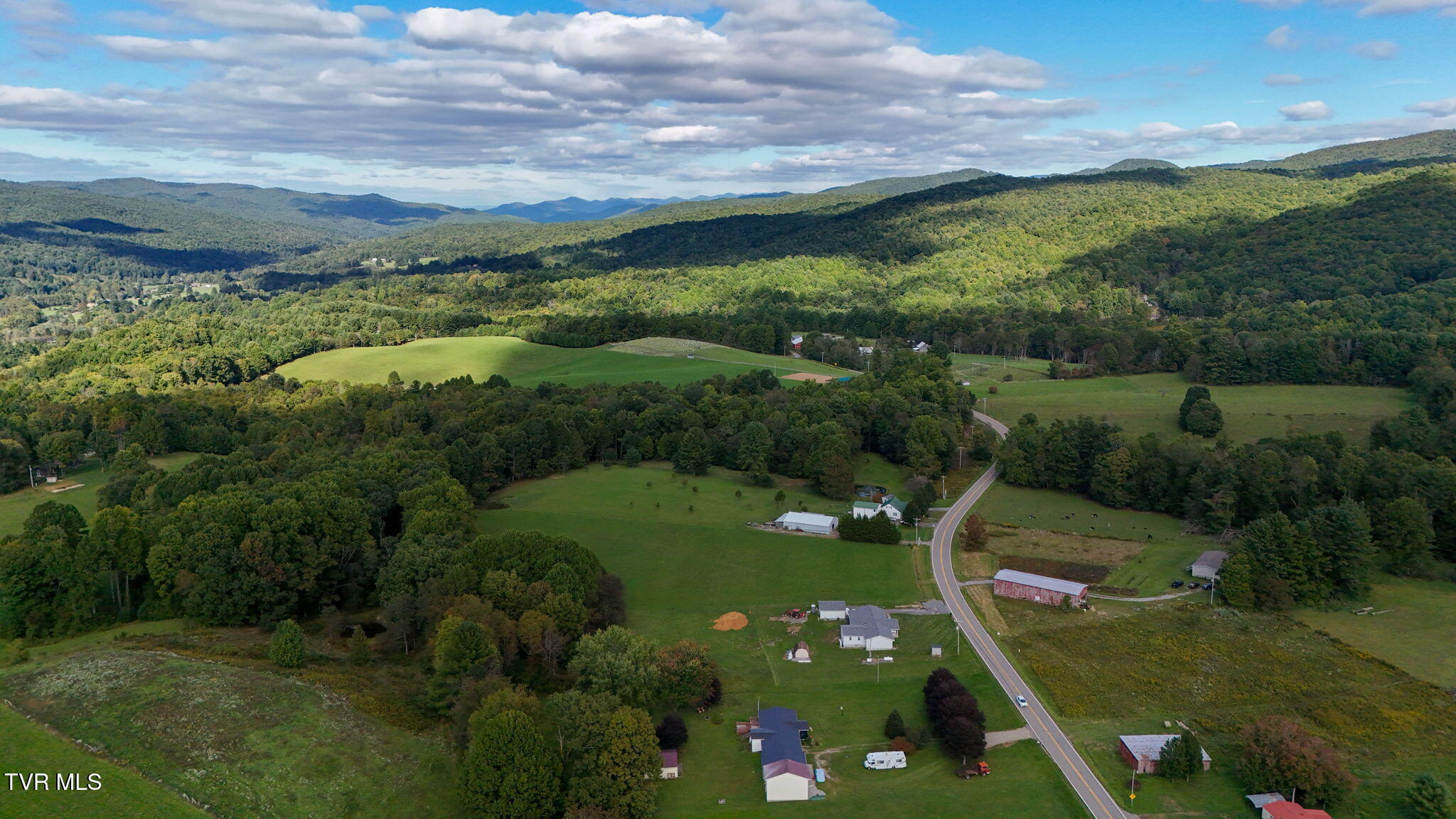 133 Shady Valley Shady Valley, TN 37688 - Photo 15 of 28 22-web-or-mls-TBD TN-133 Drone DOM-23