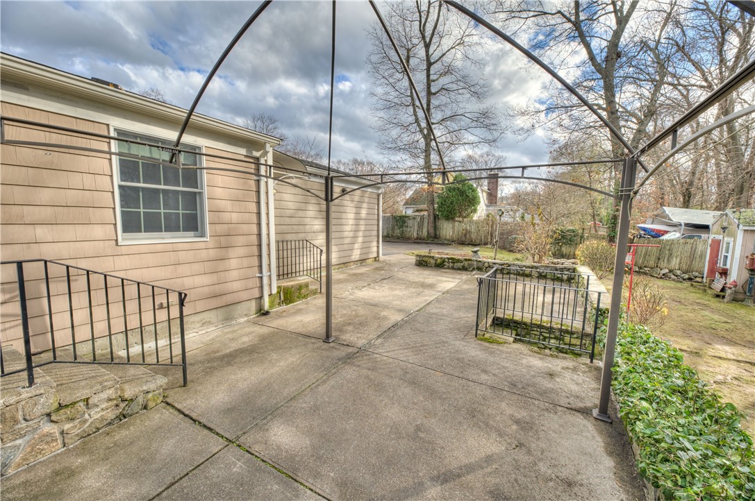 59 Timberline Road Warwick, RI 02886 - Photo 15 of 40