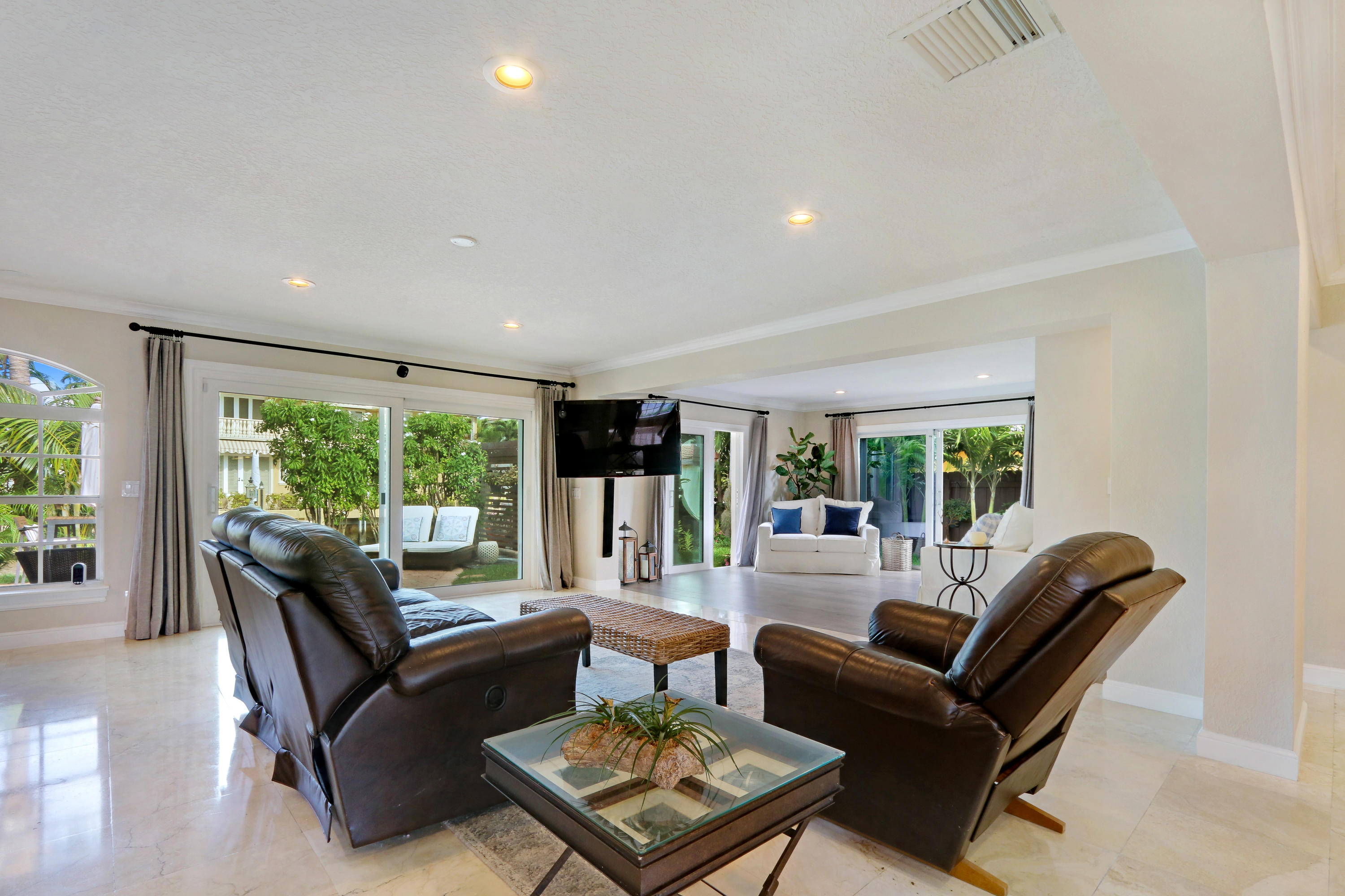 811 Northeast 69th Street Boca Raton, FL 33487 - Photo 8 of 32 Image (7 of 25)
