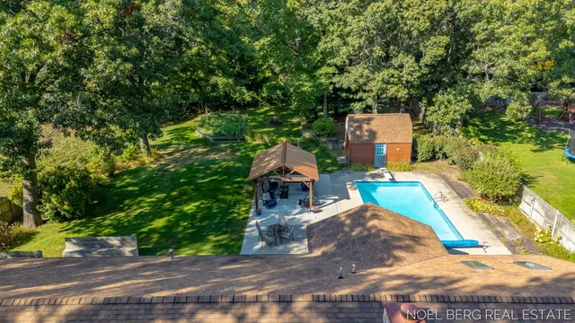 $499,900 | 15843 Brucker Street, Grand Haven, MI 49417