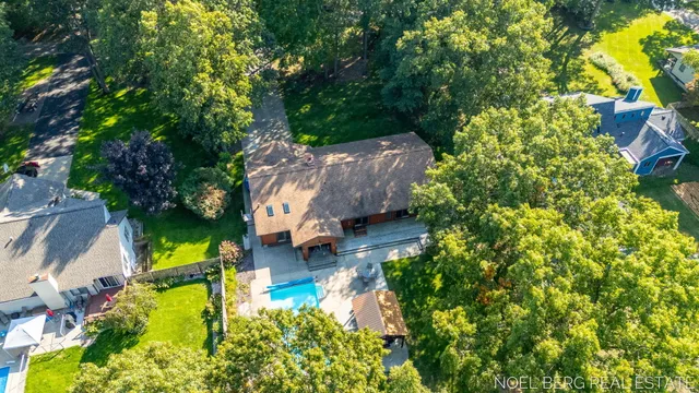 $499,900 | 15843 Brucker Street, Grand Haven, MI 49417