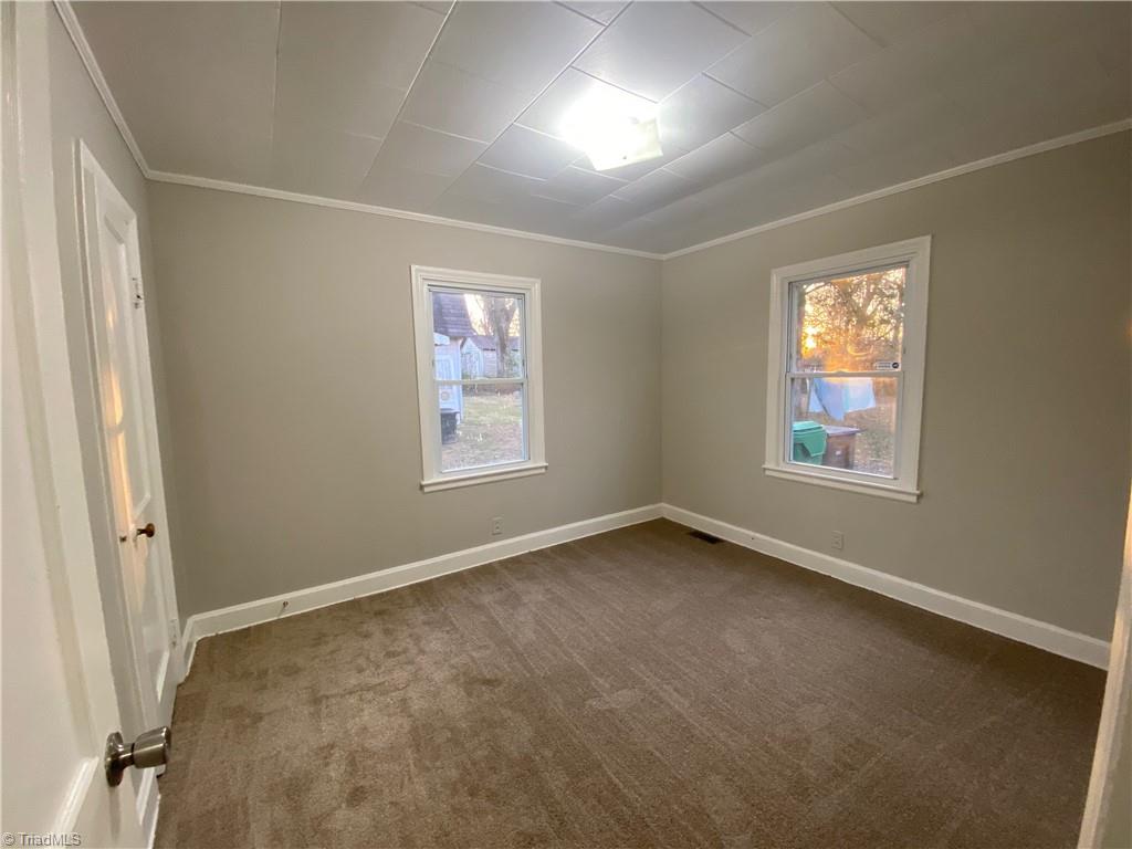 1806 Walton Street High Point, NC 27263 - Photo 8 of 11 Gallery Image 8