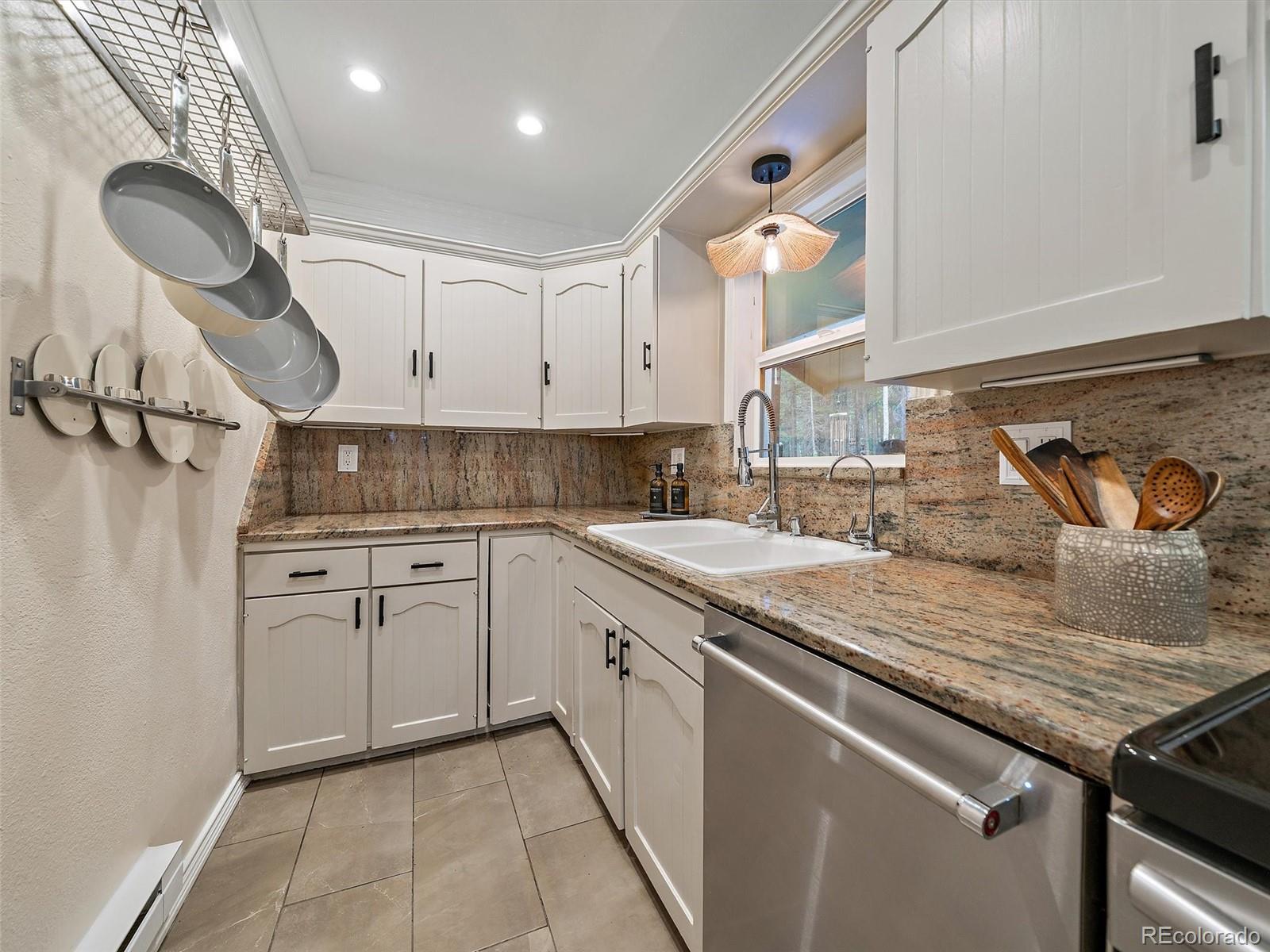 65 Apache Road Evergreen, CO 80439 - Photo 12 of 30