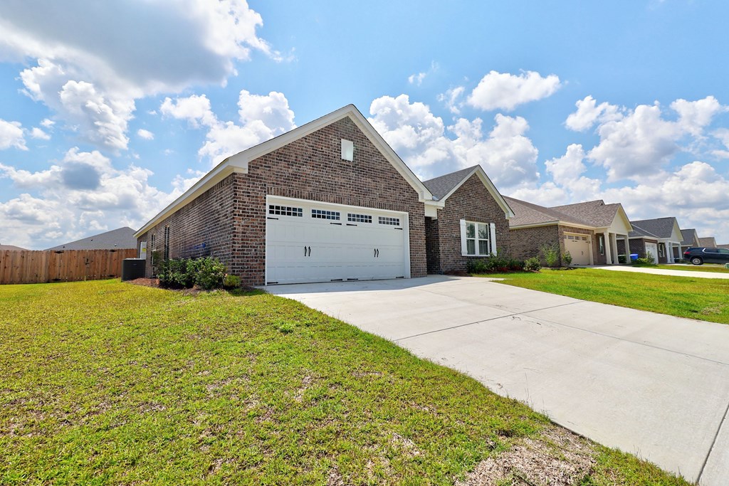 607 Ridgeland Road Dothan, AL 36301 - Photo 3 of 32 Gallery Image 3