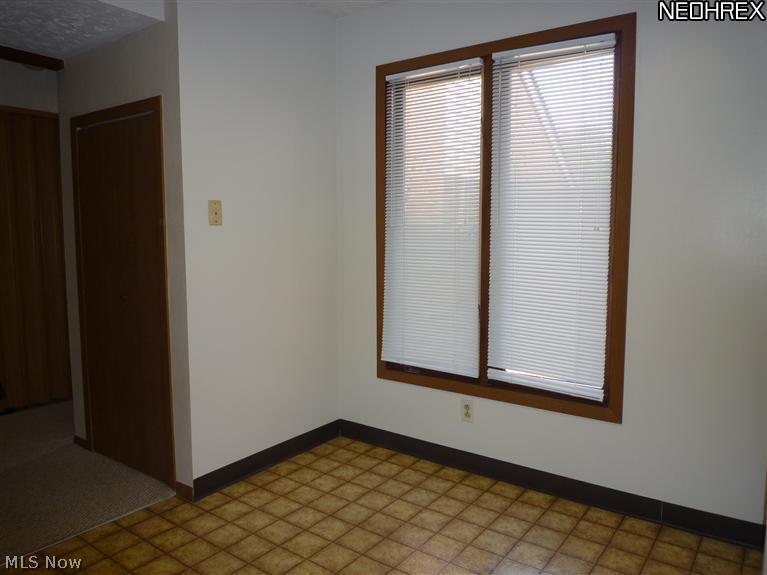 4655 Mayfield Road, Unit F South Euclid, OH 44121 - Photo 12 of 22