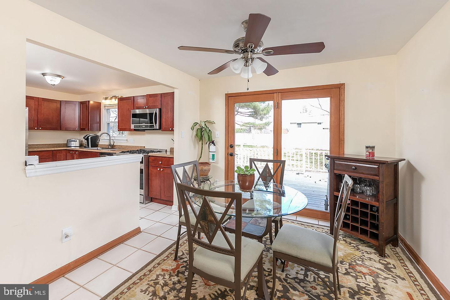 172 Oxford Road Delran, NJ 08075 - Photo 6 of 18 Dining Room