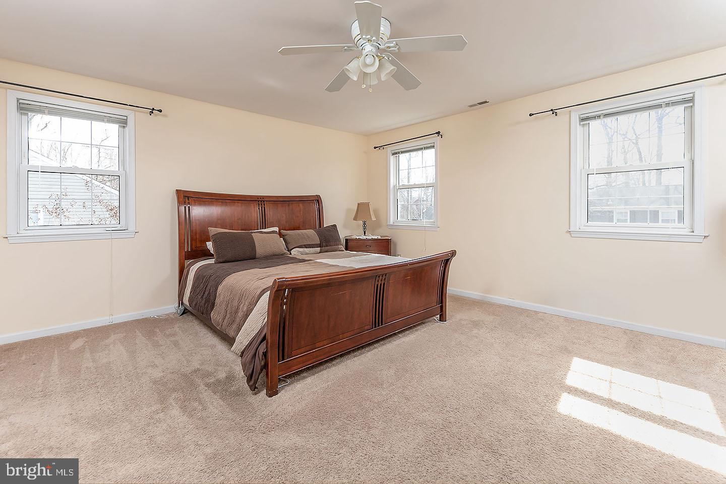 172 Oxford Road Delran, NJ 08075 - Photo 9 of 18 Master Bedroom