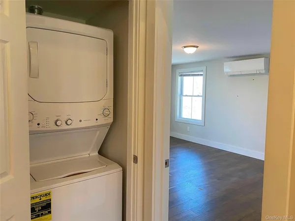 $1,700 | 230 Highway 32, Unit 2, New Paltz, NY 12561