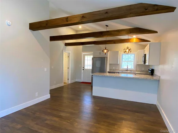 $1,700 | 230 Highway 32, Unit 2, New Paltz, NY 12561