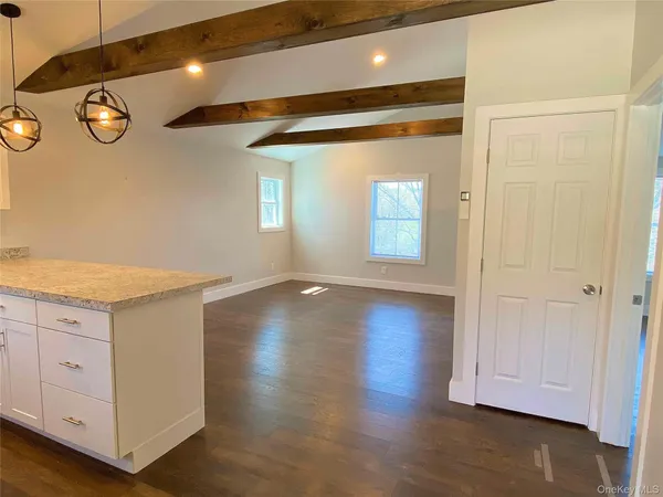 $1,700 | 230 Highway 32, Unit 2, New Paltz, NY 12561